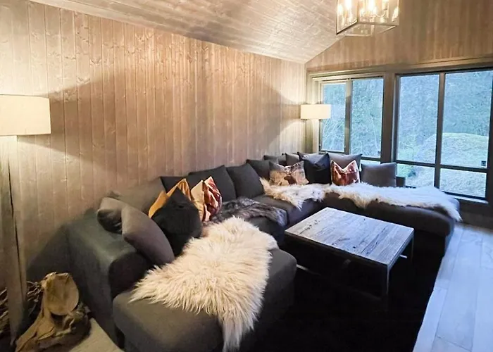 Semesterbostad Mountain Escape Near Gulsrud With Historical Charm