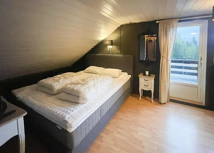 Mountain Escape Near Gulsrud With Historical Charm Eggedal